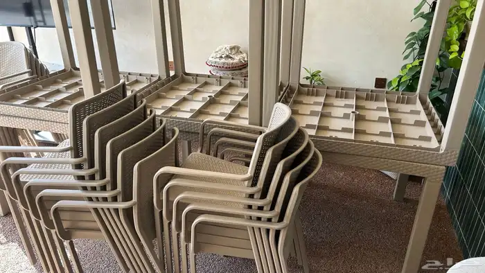 كراسي وطاولات للبيع 3