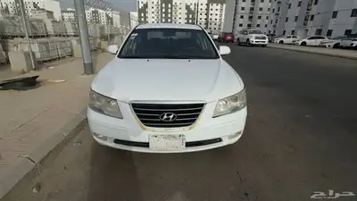 سوناتا 2010 فيها رش قطعتين والباقي بلد قير عادي شاشة 4