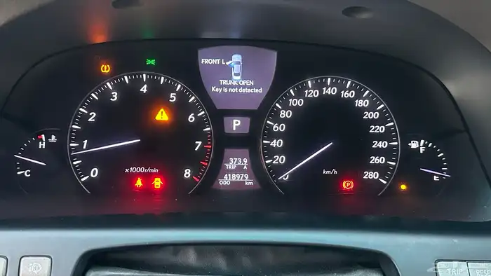 الكزس 460. LS. موديل 2011. ألون ابيض. 5