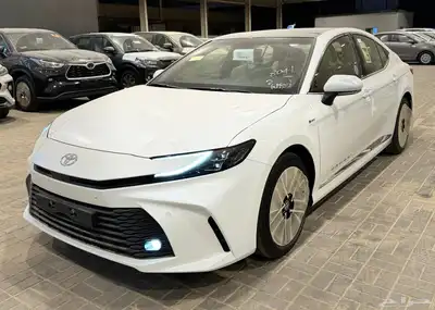 تويوتا كامري LE هايبرد 2025 اصفار ( بأقل سعر ) 2