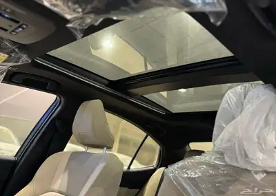 تويوتا كامري LE هايبرد 2025 اصفار ( بأقل سعر ) 31