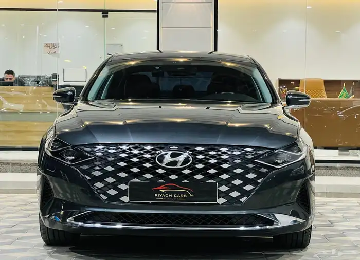 هيونداي أزيرا 2021 V6 (بحالة ممتازة) 2