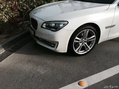 bmw 740 2013 مخزن 3