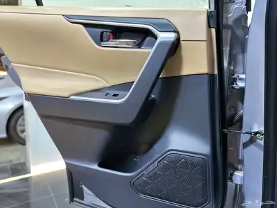 تويوتا راف فور XLE بنزين 2025 13
