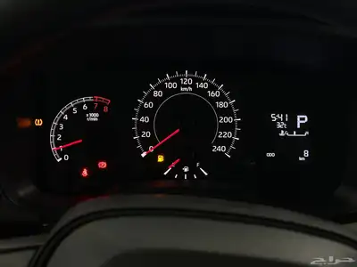 تويوتا كورولا 1.5 XLI ستاندر 2025 8