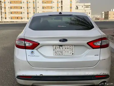 فورد فيوجن 8