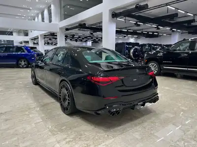 S BRABUS 2022 Saudi 4