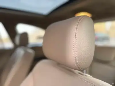 مرسيدس للبيع اليوم بسعر مغري بداعي السفر سيارة عائلية فخمه 24