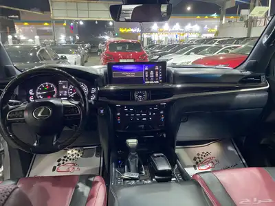لكزس LX570 مديل2019 17