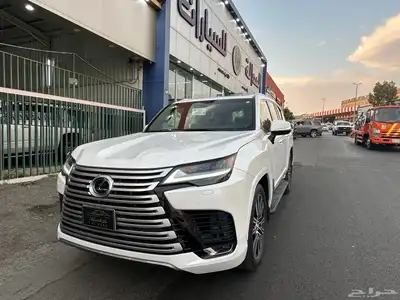 لكزس LX م 2023 بحااله الوكاااله عداد 41 ألف كم 3