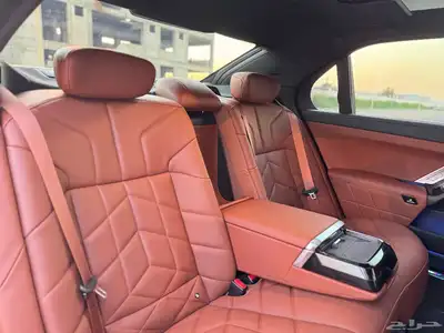 BMW 735 Li 2025 شبة جديد على الضمان KIT M 19