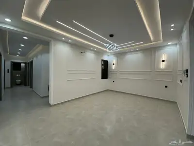 للبيع ادوار علويه بأسطح خاصه ومصعد راكب تشطيبvipبحي الضيافه 8
