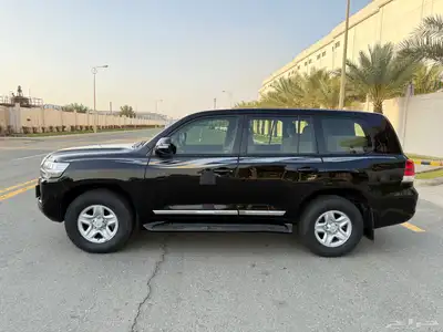 تويوتا لاندكروزر GX.R 2017 هدد - وارد وليد ممشى قليل 10