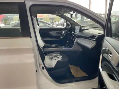 تويوتا فيلوز2025GLX سعودي 7مقاعد(بنزين)1.5L 19