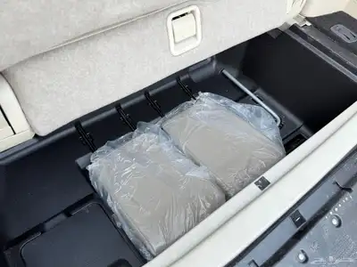 باجيرو GLS 2020 ذهبي 36
