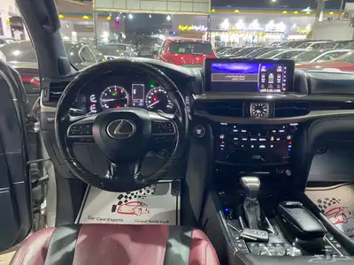 لكزس LX570 مديل2019 16