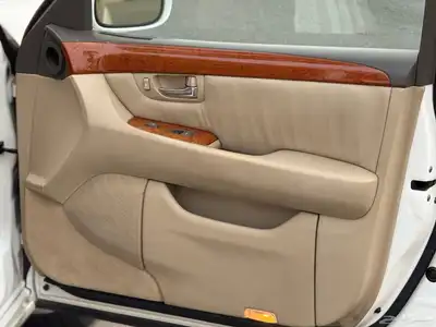 لكزس LS430 شبه جديده مخزنه 2005 38