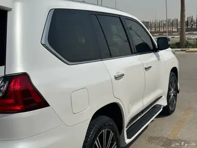 جيب لكزس 2021 LX570 - ممشى قليل بحالة الوكالة .. 14
