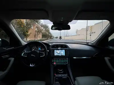 جاكور F-PaceR 13