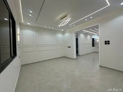 للبيع ادوار علويه بأسطح خاصه ومصعد راكب تشطيبvipبحي الضيافه 10