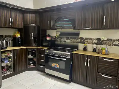 مطبخ كامل مع البوتي غاز والثلاجه 0