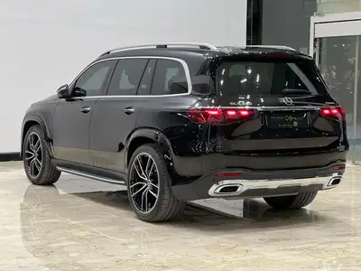 Mercedes Benz GLS 2025 4