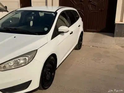Ford Focus 2015 hatchback For Sale(Urgent Sale) 1