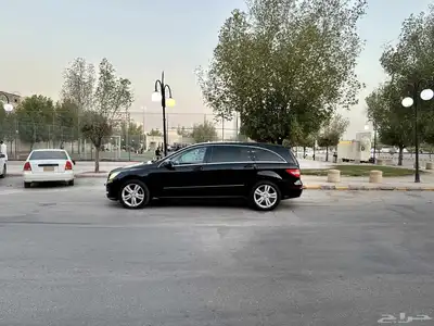 مرسيدس للبيع اليوم بسعر مغري بداعي السفر سيارة عائلية فخمه 55