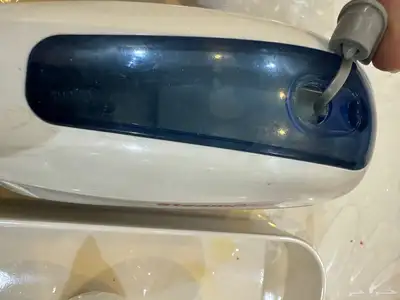 مكواه بخار صغيره للسفر جديده جدا لم تستخدم ع السوم 1
