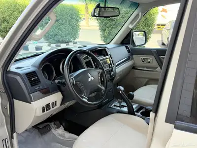 باجيرو GLS 2020 ذهبي 16