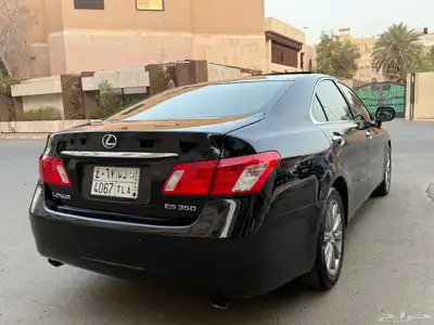 لكزس ES350 سعودي 2009 اسود داخل بيج 3