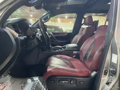لكزس LX570 مديل2019 13