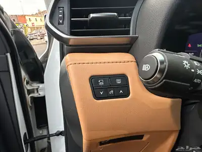 لكزس LX م 2023 بحااله الوكاااله عداد 41 ألف كم 36