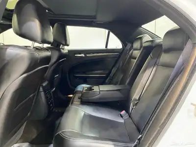 كرايسلر S300 2023 معدل خارجي SRT بحالة نظيفه 27