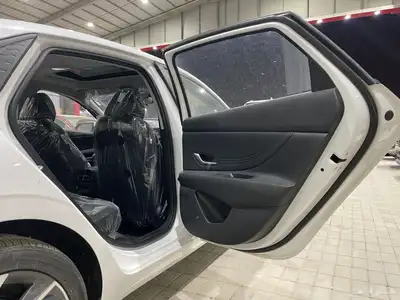 هونداي النترا 2025 كمفورت فتحه سقف وارد الصين(بنزين)1.5L 21