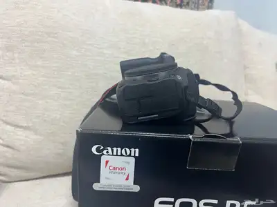 كانون R5 4