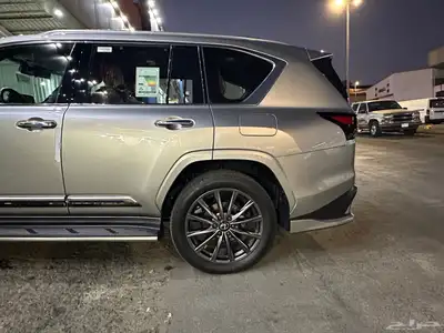 جيب لكزس 600 LX أف سبورت م 2024 سعودي شيه أصفاار 8