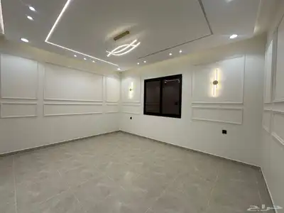 للبيع ادوار علويه بأسطح خاصه ومصعد راكب تشطيبvipبحي الضيافه 7