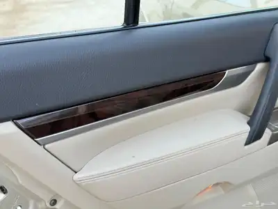 باجيرو GLS 2020 ذهبي 32