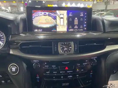 لكزس LX570 مديل2019 33