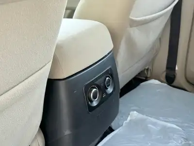 باجيرو GLS 2020 ذهبي 35