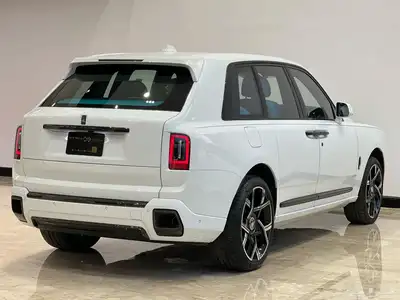 Rolls Royce Cullinan 2025 black badge 2