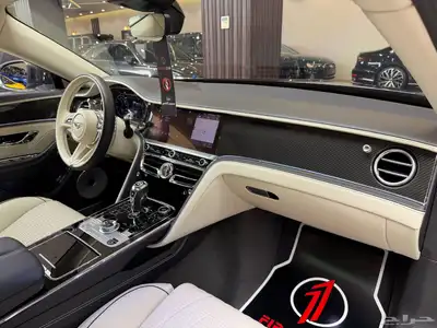 Bentley flying spur 2022 5