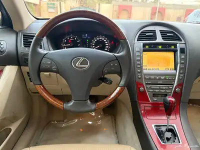 لكزس ES350 سعودي 2009 اسود داخل بيج 16