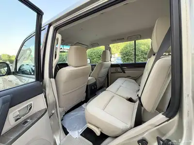 باجيرو GLS 2020 ذهبي 33