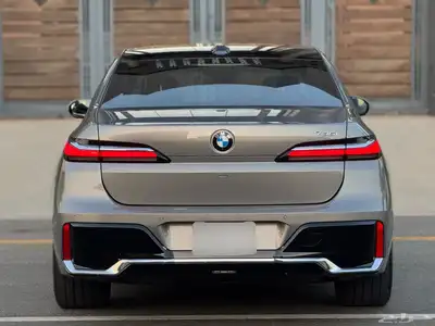 BMW 735 Li 2025 شبة جديد على الضمان KIT M 4
