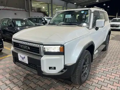 برادو TXL2 بنزين 2025 جديد 1