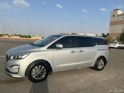 للبيع كيا كارنفال ديزل 2019 نظيفة جدا 3