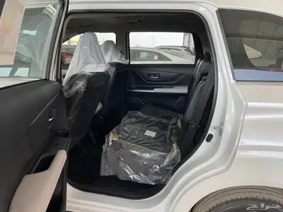 تويوتا فيلوز2025GLX سعودي 7مقاعد(بنزين)1.5L 25