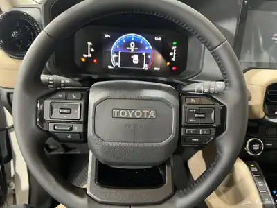 برادو TXL2 بنزين 2025 جديد 8